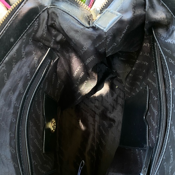 DKNY black leather purse - Picture 6 of 7